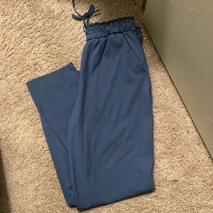 Lululemon on the fly pant